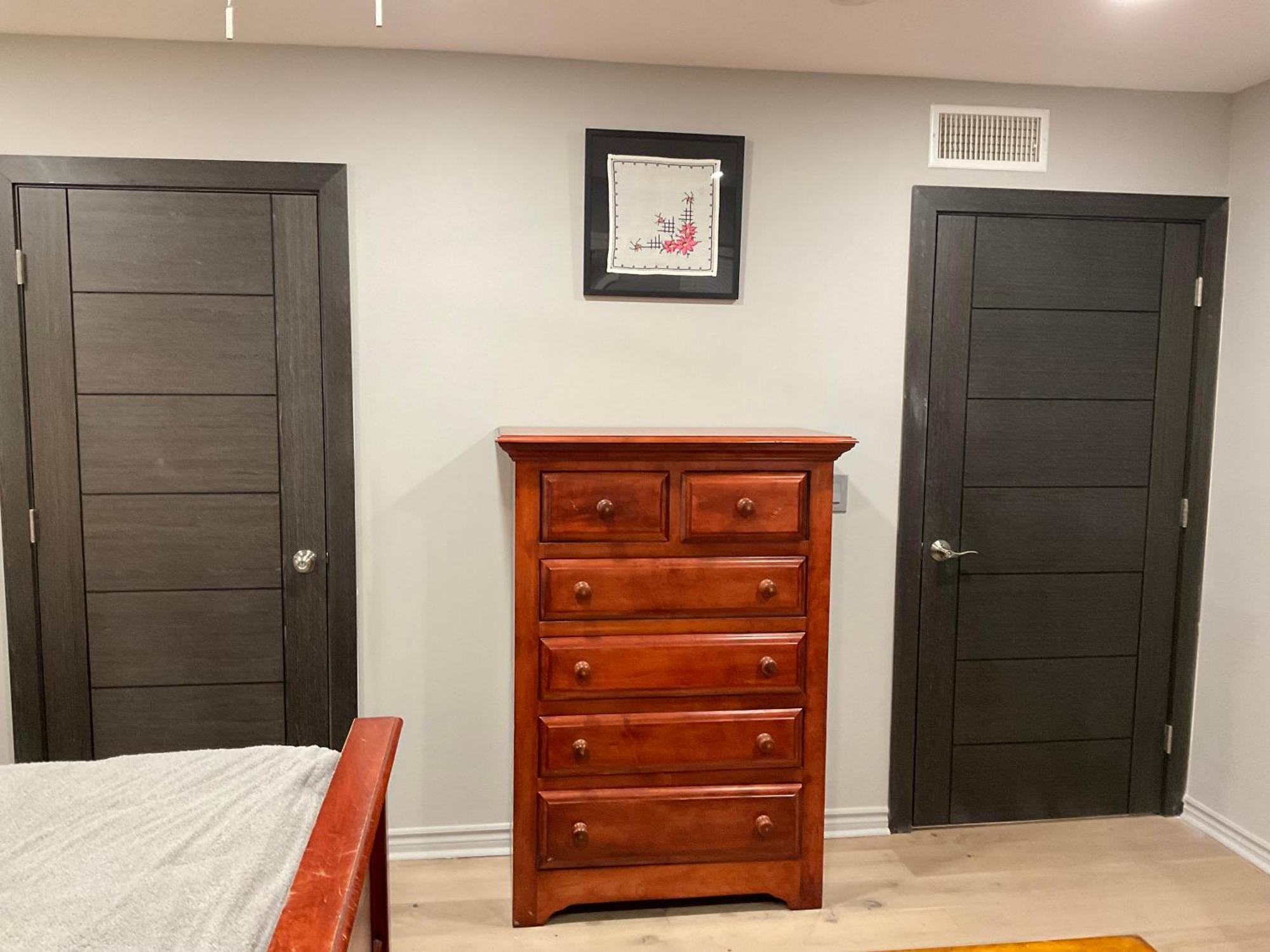 A Luxury Master Bedroom In A Condo 洛杉矶 外观 照片